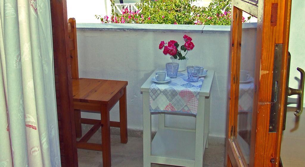 Hotel Eleftheria باروس المظهر الخارجي الصورة